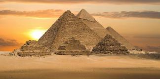 Pyramidi Afrikassa.  Maailman suuria salaisuuksia.  pyramidit.  kuka, miksi ja miten rakensi ne ympäri maailmaa?  Niuserran auringon temppeli