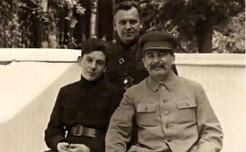 Тень Сталина: Как чернорабочий Власик стал телохранителем вождя, и чем заслужил полное доверие патрона