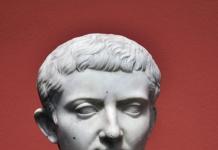 Kuptimi i Claudius Tribune në Pemën e Enciklopedisë Ortodokse Biri i Claudius
